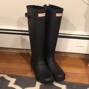 Matte Hunter Boots!!